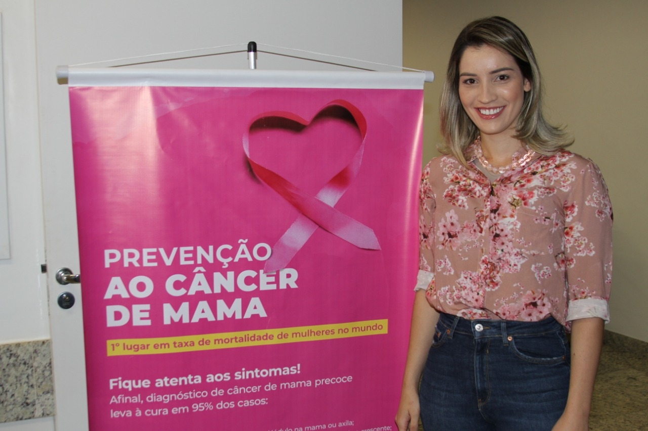 Palestra sobre câncer de mama no Hospital de Aparecida reforça Outubro Rosa