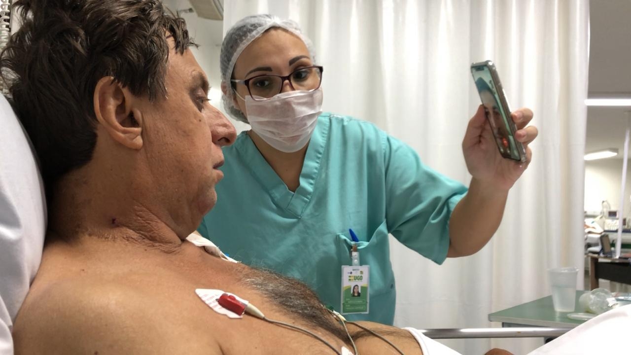 Pacientes do Hugo recebem visita virtual de familiares