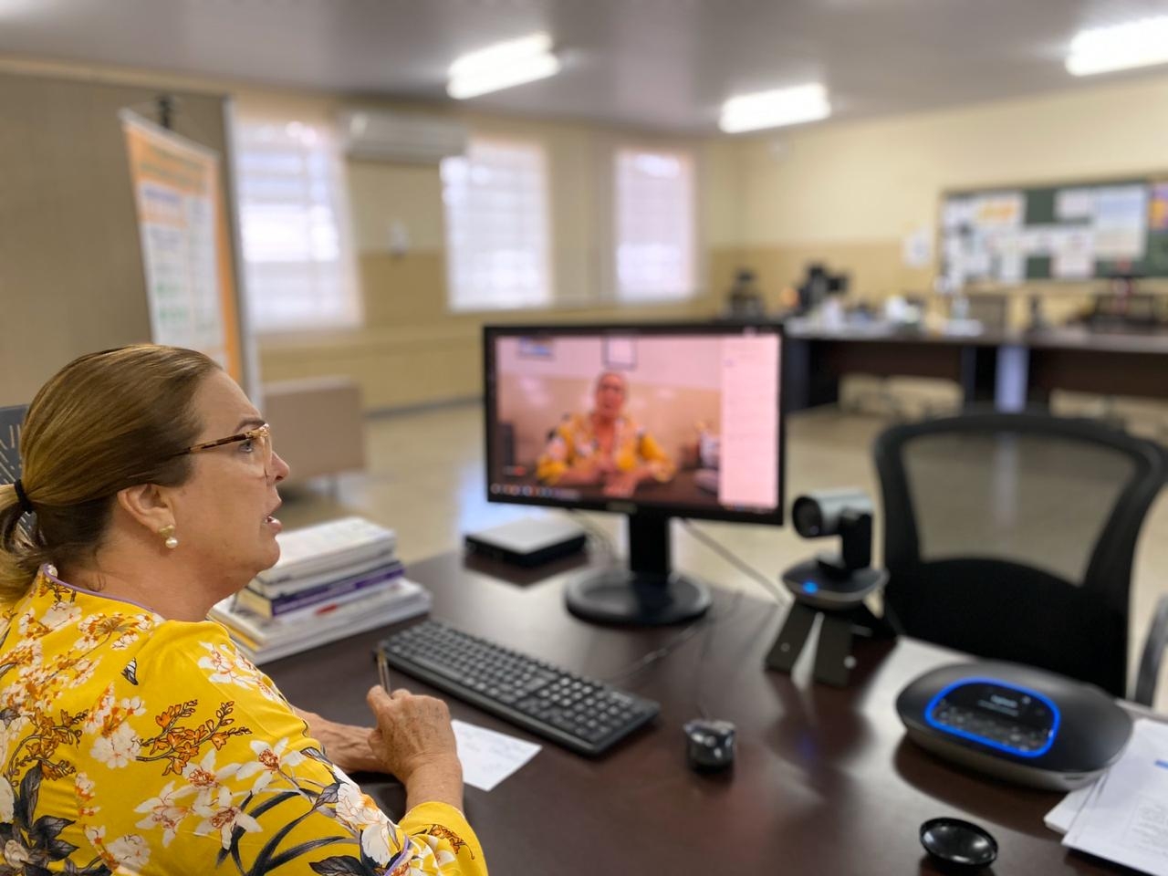 Seduc Goiás usa webconferências para orientar profissionais da educação durante pandemia
