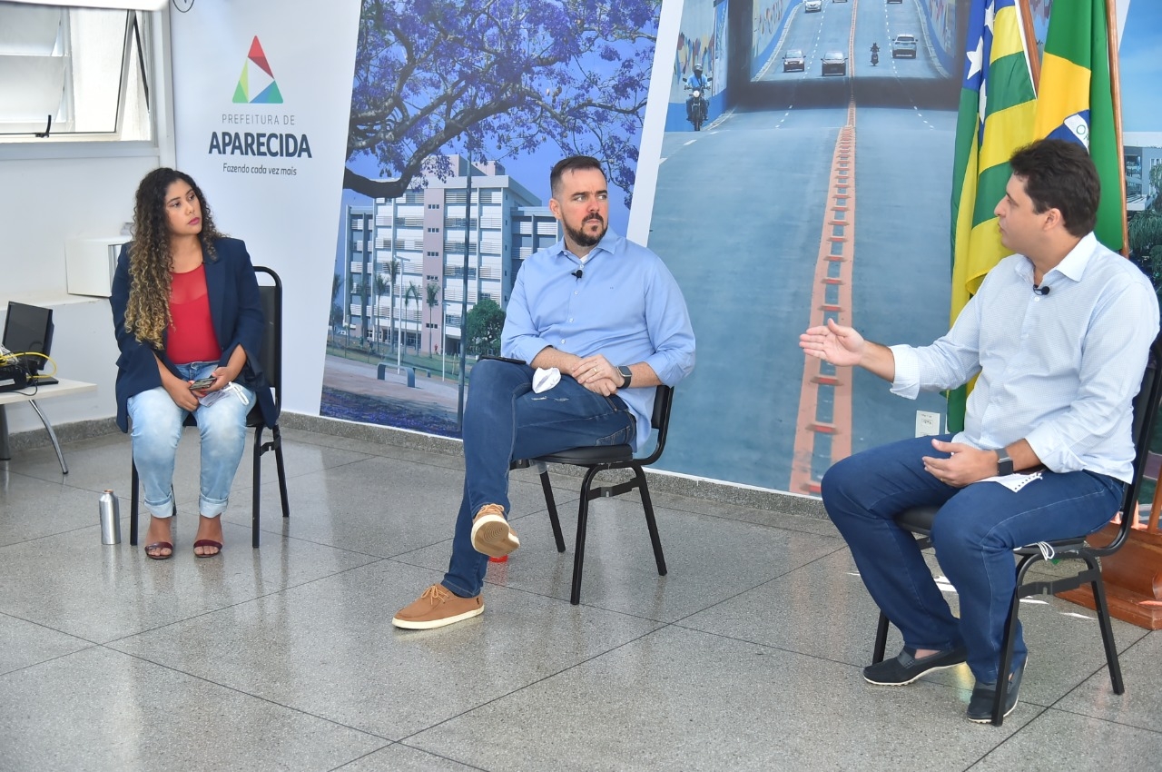 Gustavo Mendanha faz live, para explicar medidas em combate e prevenção à Covid-19 em Aparecida