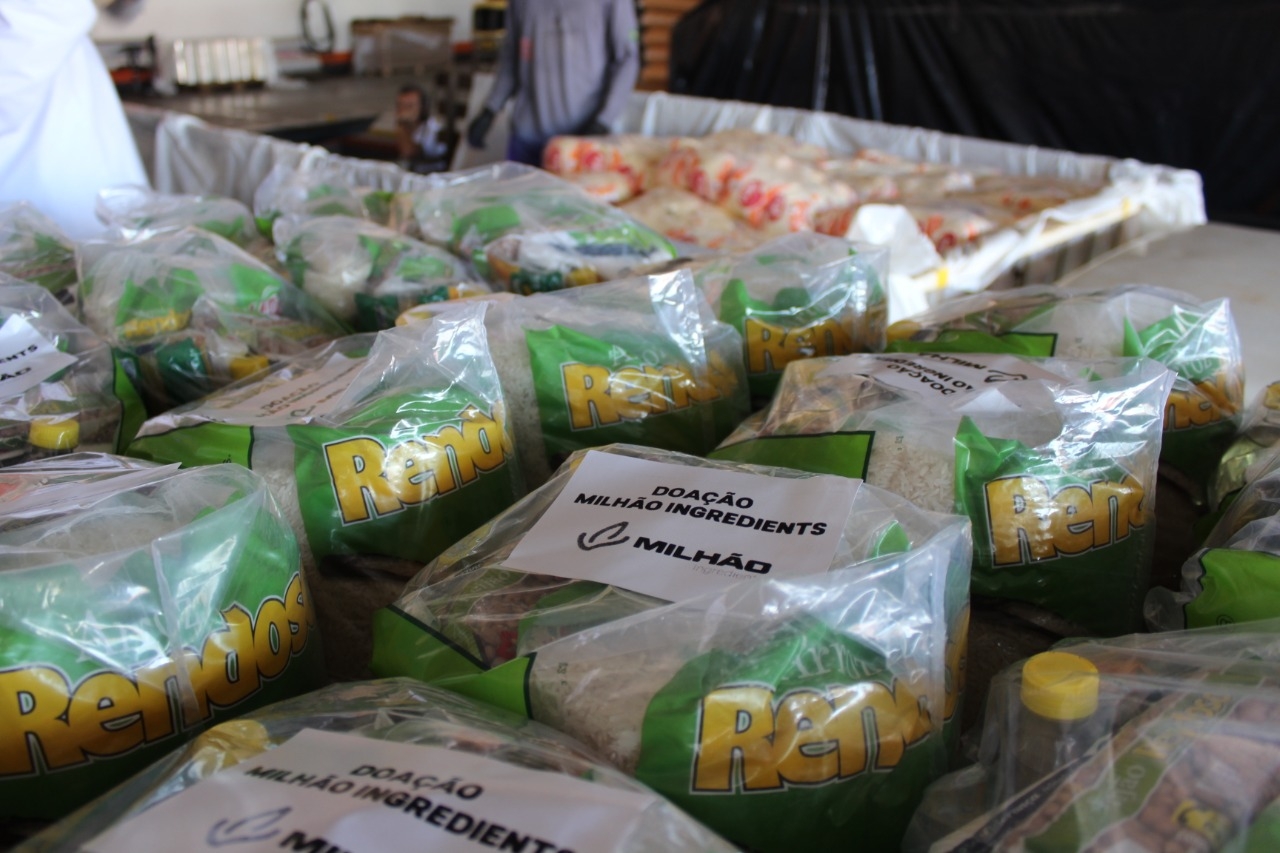 Indústria de ingredientes faz doação de alimentos para cidades de Goiás