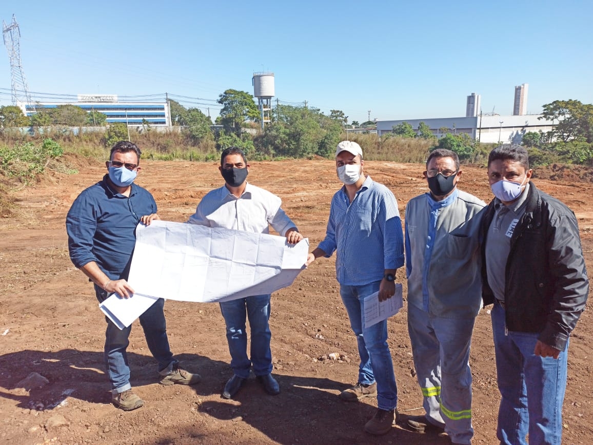 Tiãozinho Porto comemora início das obras do viaduto do Jardim Novo Mundo