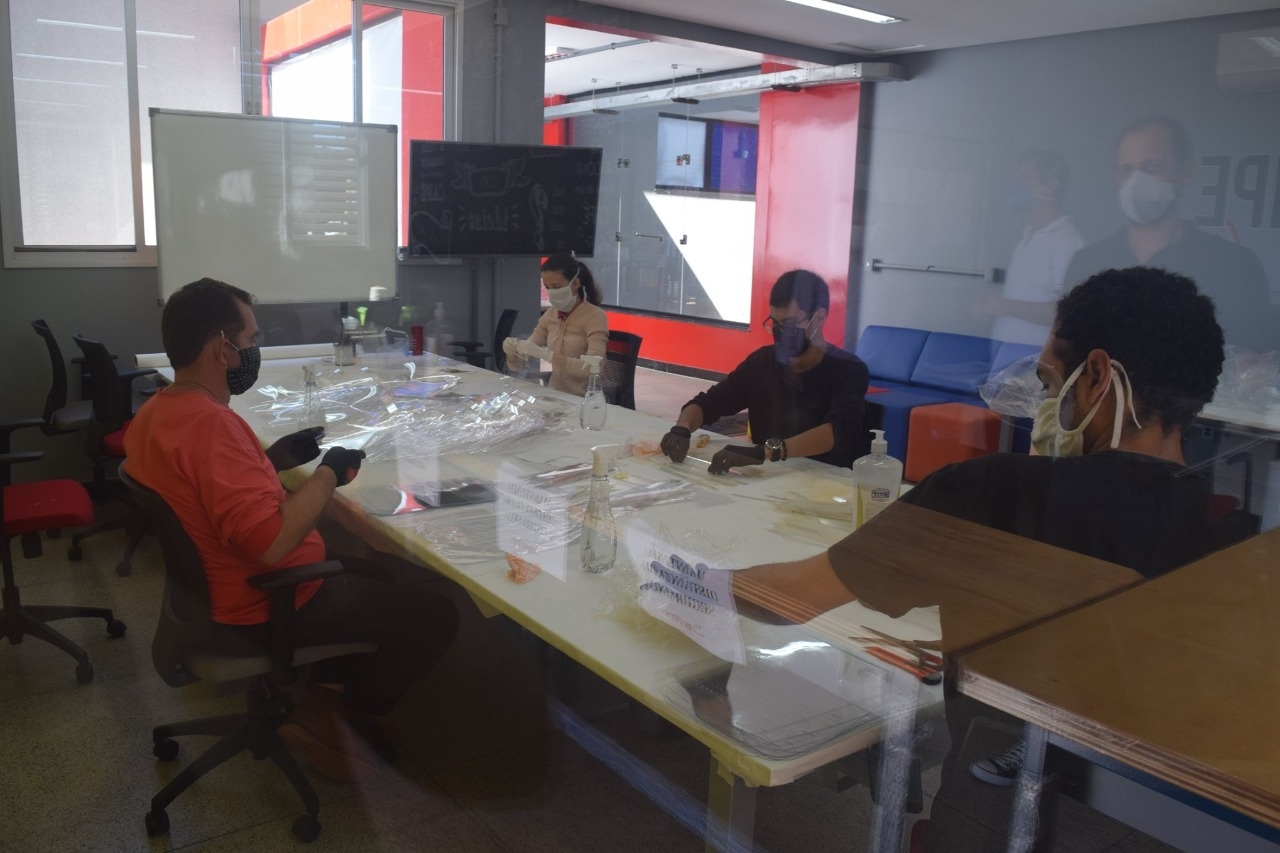 Goiás de Resultados articula doação internacional para produção de protetores faciais em Goiás