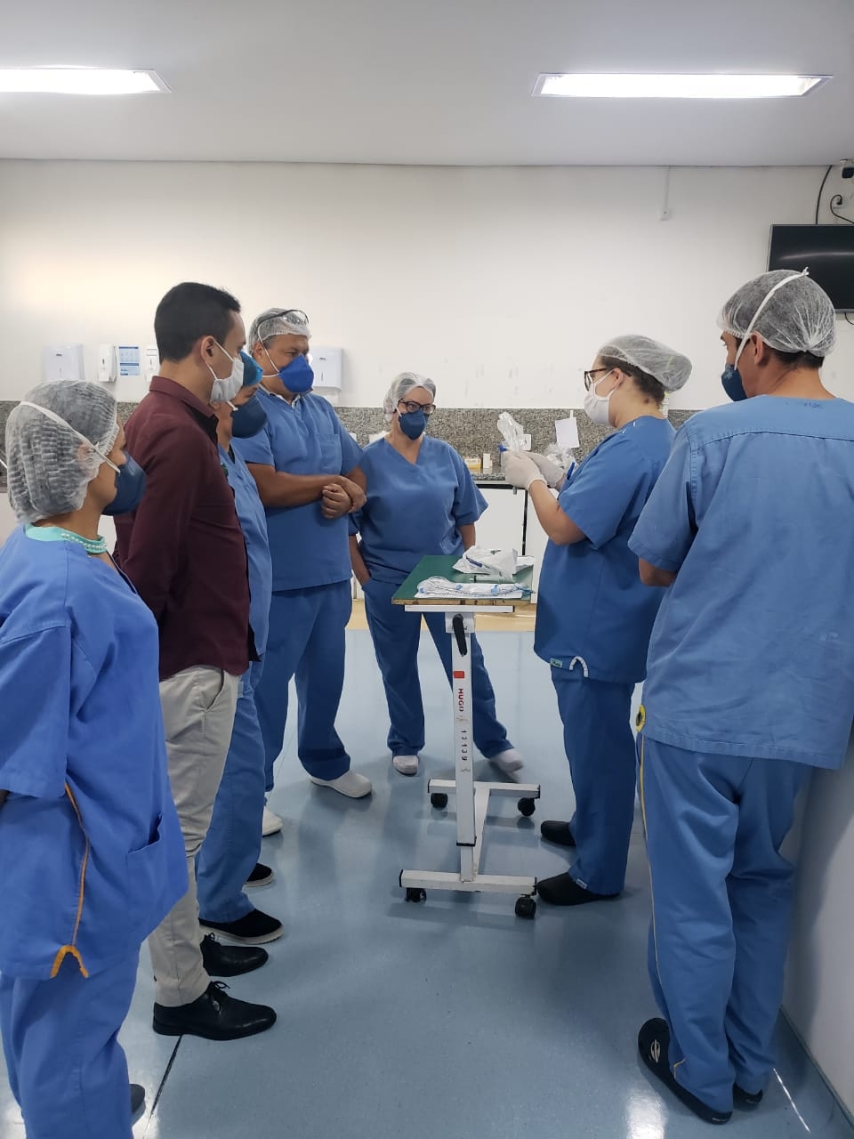 Profissionais do Hugo recebem treinamento sobre aspiração