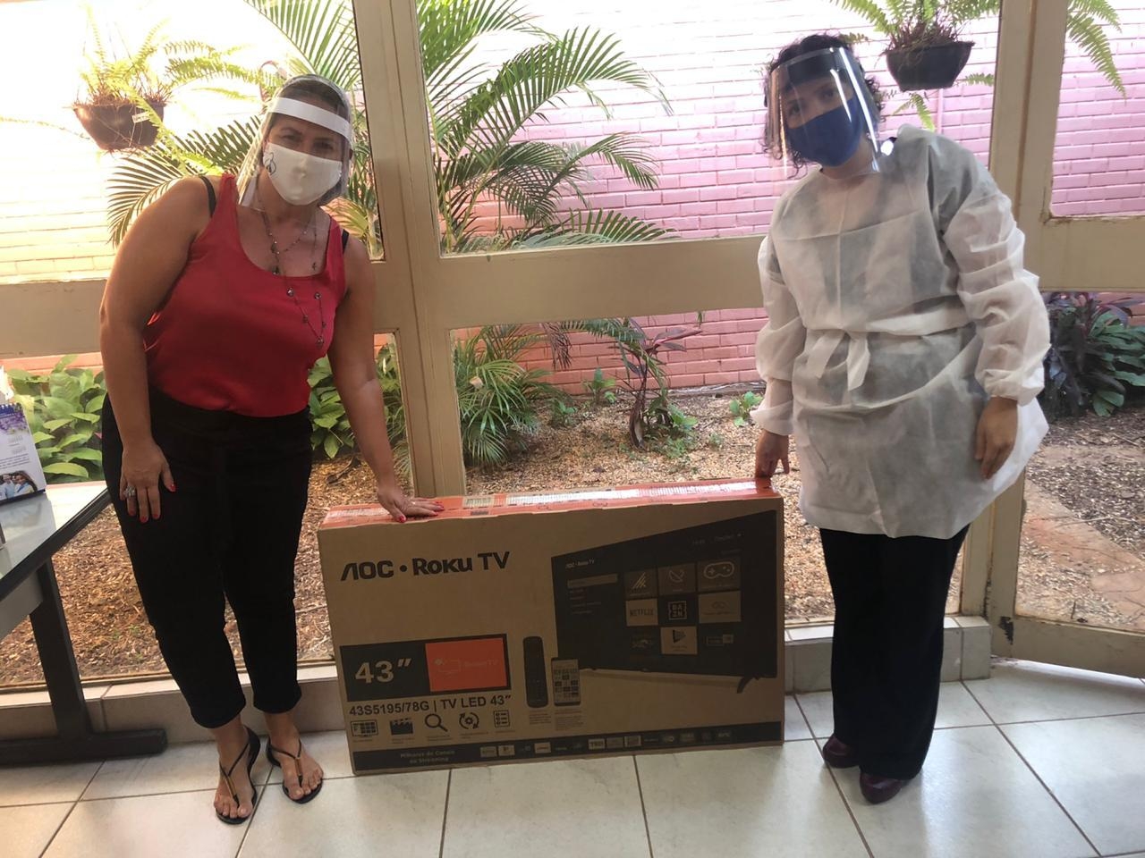 Governo de Goiás recebe da Fundação do Banco Itaú equipamentos para instituições de idosos