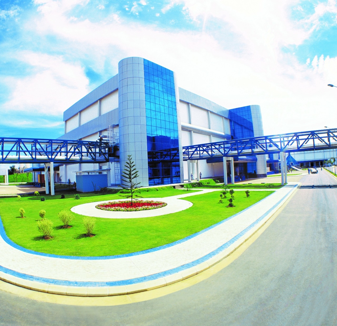 Laboratório Teuto disponibiliza mais de 100 vagas nas áreas de Produção e Qualidade
