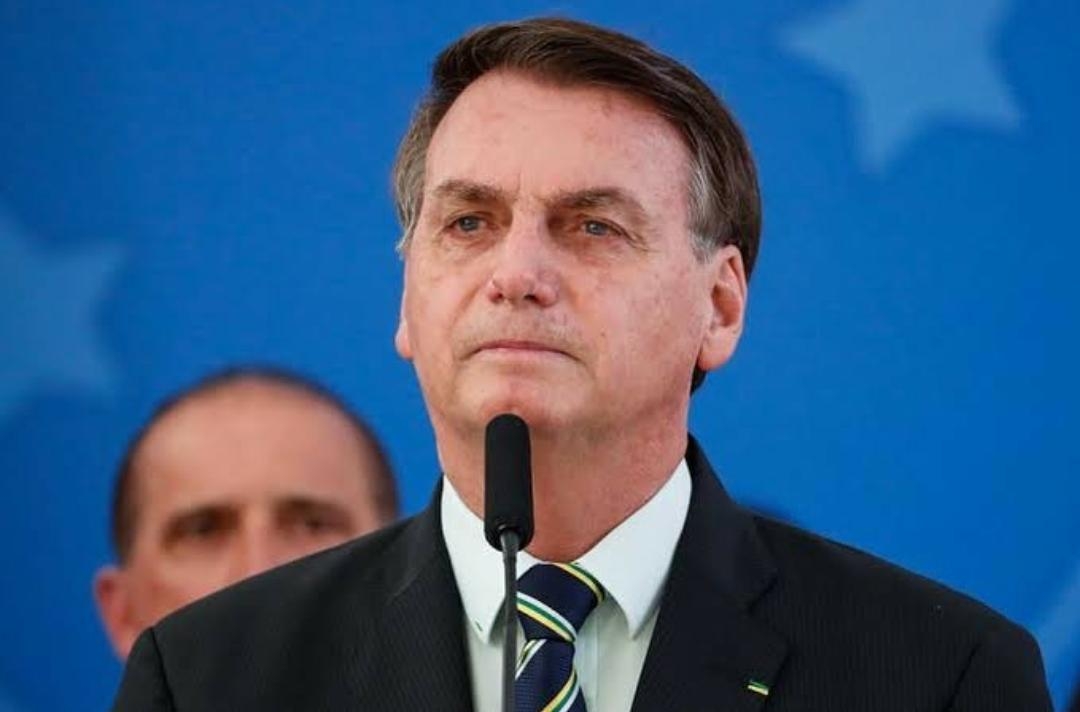 Governo pede que Bolsonaro preste depoimento por escrito sobre suposta interferência na PF