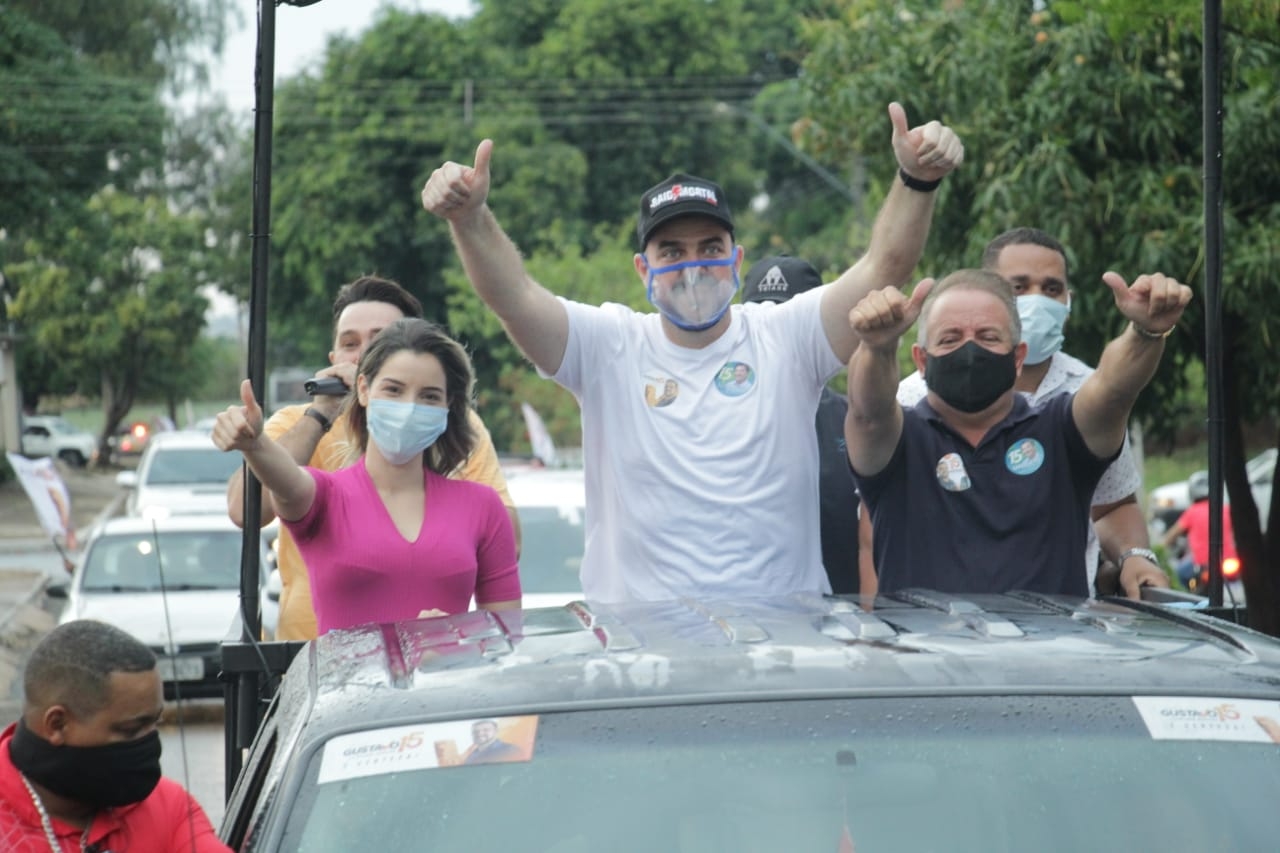 Gustavo Mendanha em carreata pela região do Cruzeiro do Sul: Linhas interbairros reduzem tempo de viagem