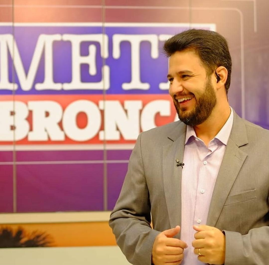 Jornalista Romano dos Anjos da TV Record é encontrado