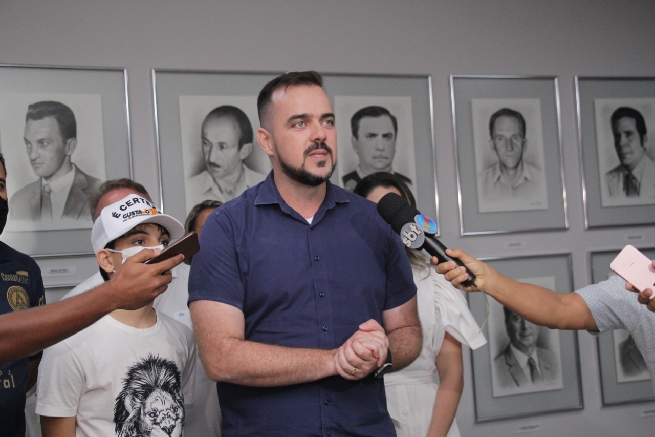 Gustavo Mendanha é o prefeito mais bem votado entre as maiores cidades país
