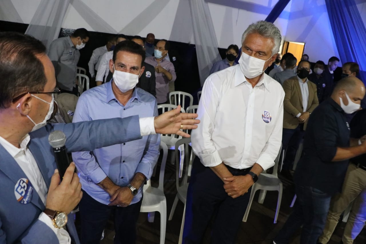 “A responsabilidade de não eleger PT e MDB em Goiânia não é só do Vanderlan e do Wilder, a responsabilidade é nossa”, disse Caiado em reuniões com os candidatos