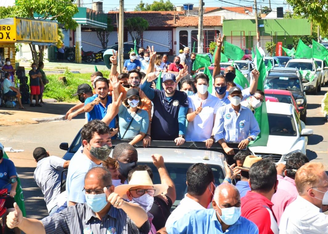 Liderança de Maguito é reflexo da campanha propositiva, avaliam aliados