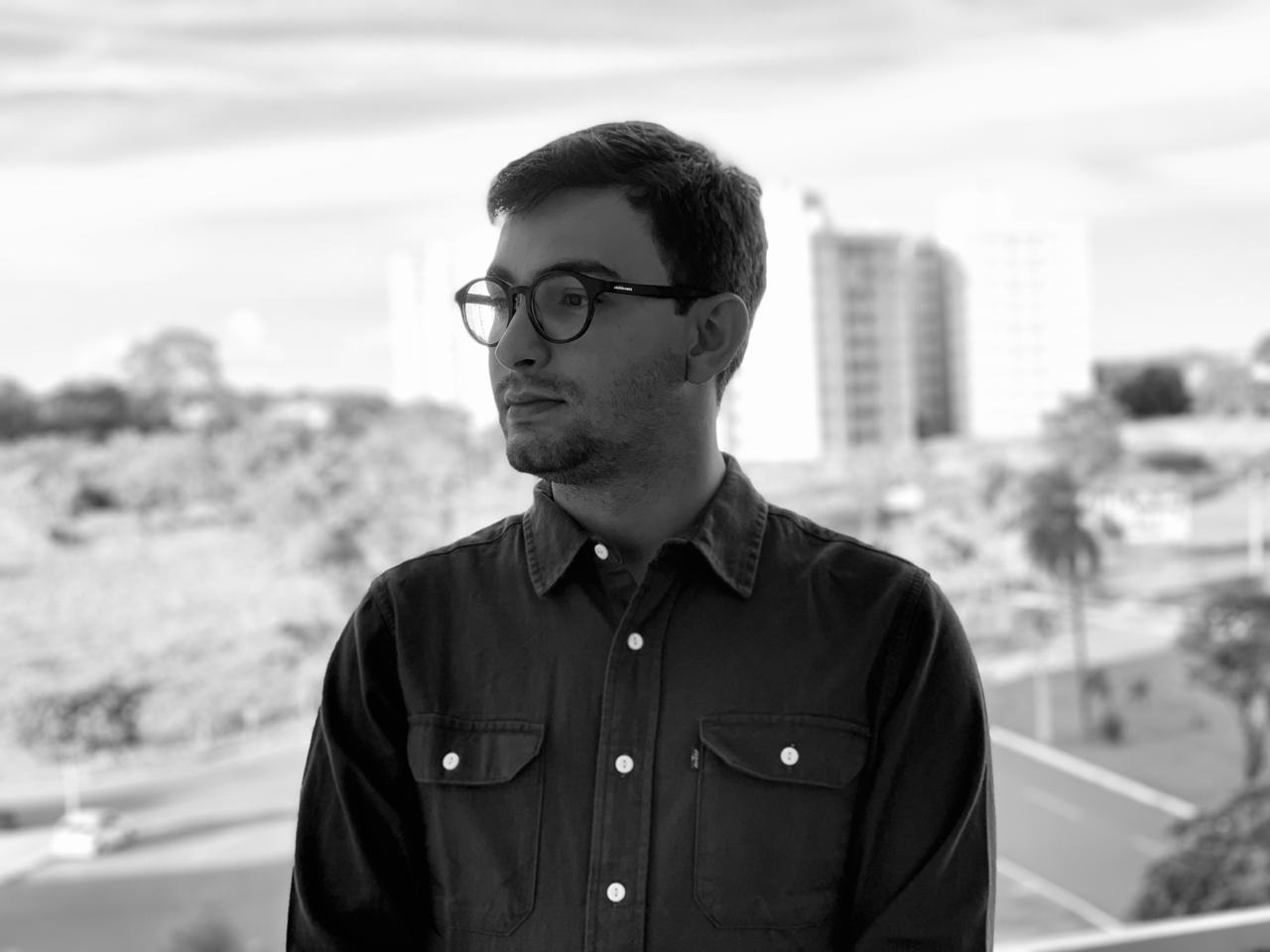 Entre comemorações e crise: um baixo-astral foi instaurado no Brasil