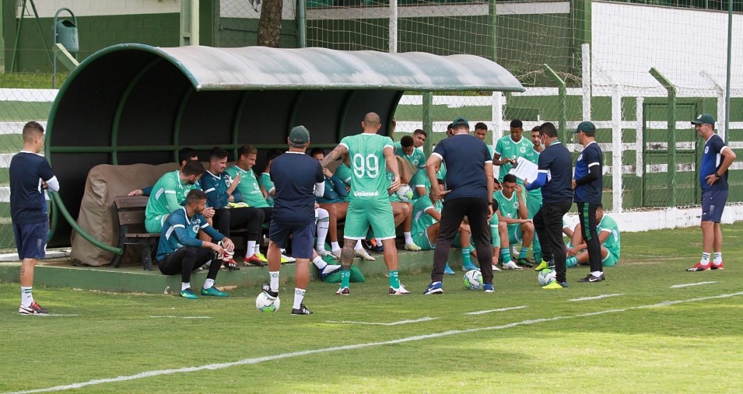 Com desfalques Goiás encara Atlético Mineiro na Serrinha