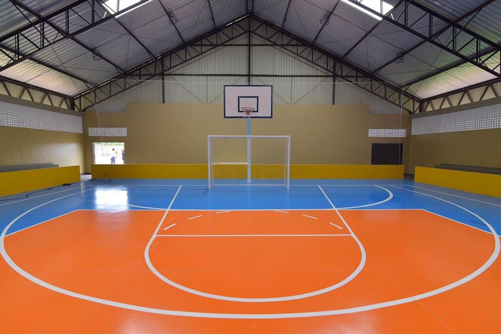 Governo de Goiás inaugura ginásio de esportes em Vila Propício, na região do Vale do São Patrício