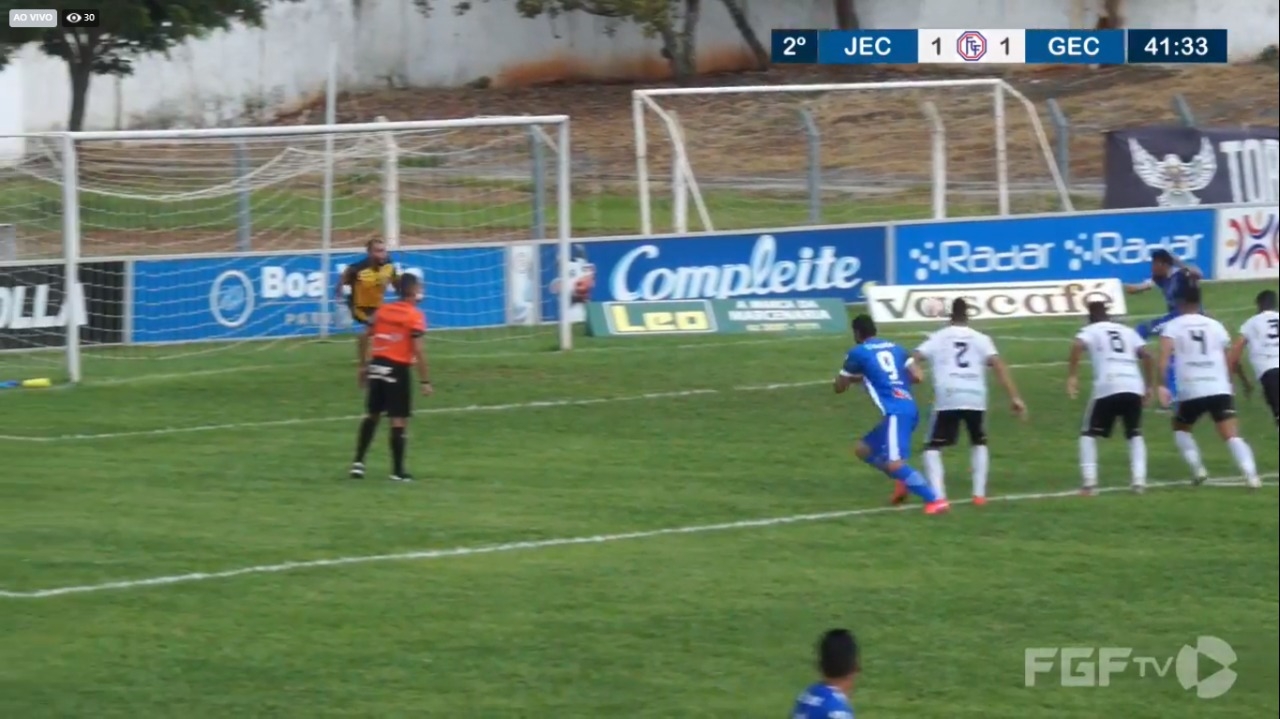 Com gol polêmico, Goianésia bate Jaraguá fora de casa