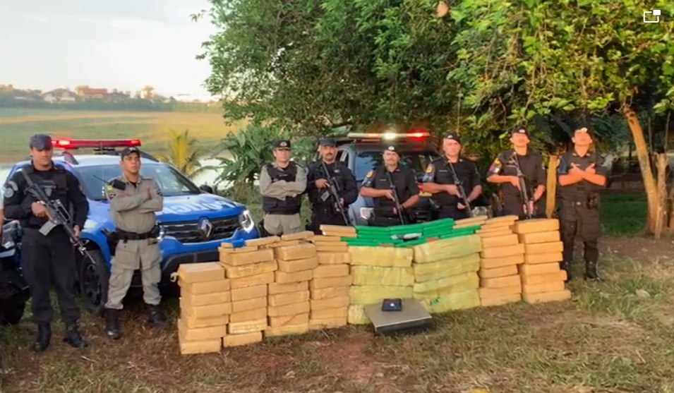 Polícia apreende cerca de 700 kg de maconha em Palmeiras de Goiás