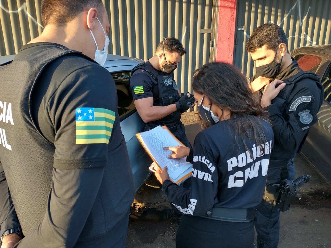Operação em Goiás mobiliza 155 policiais para o cumprimento de 72 mandados contra uma organização criminosa