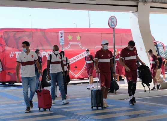 Vila Nova encara Confiança em  busca da reabilitação na Série B