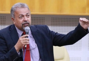 Salários de autoridades  federais chegam a R$ 563  milhões em dois anos