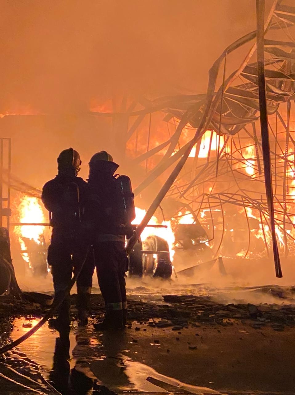 Incêndio atinge oficina em Anápolis