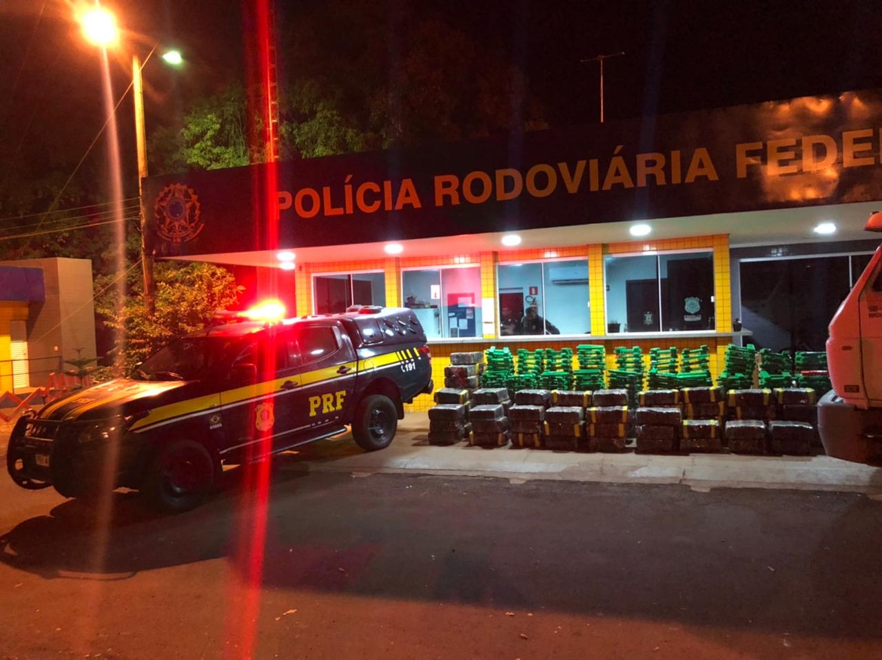 Carga com mais de duas toneladas de maconha é apreendida em Jataí