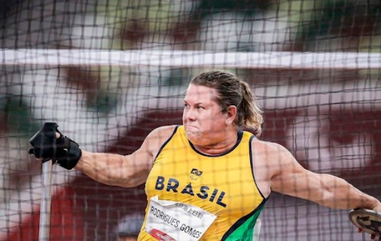 ELIZABETH GOMES GANHA  MAIS UM OURO PARA O BRASIL