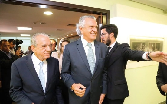Caiado: “Nosso  Estado chora a  partida de Iris,  meu amigo”