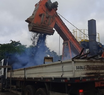 Reconstrução asfáltica no Santa Genoveva e Jaó
