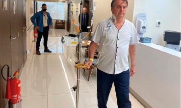 Internações de Bolsonaro têm dados e informações conflitantes sobre gastos