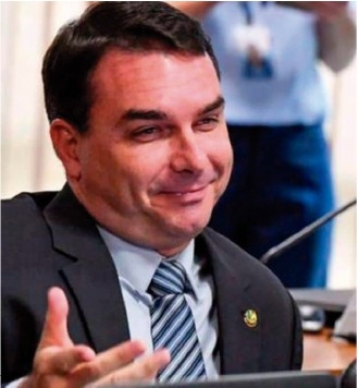 Flávio Bolsonaro teria vetado Gustavo Mendanha no PL