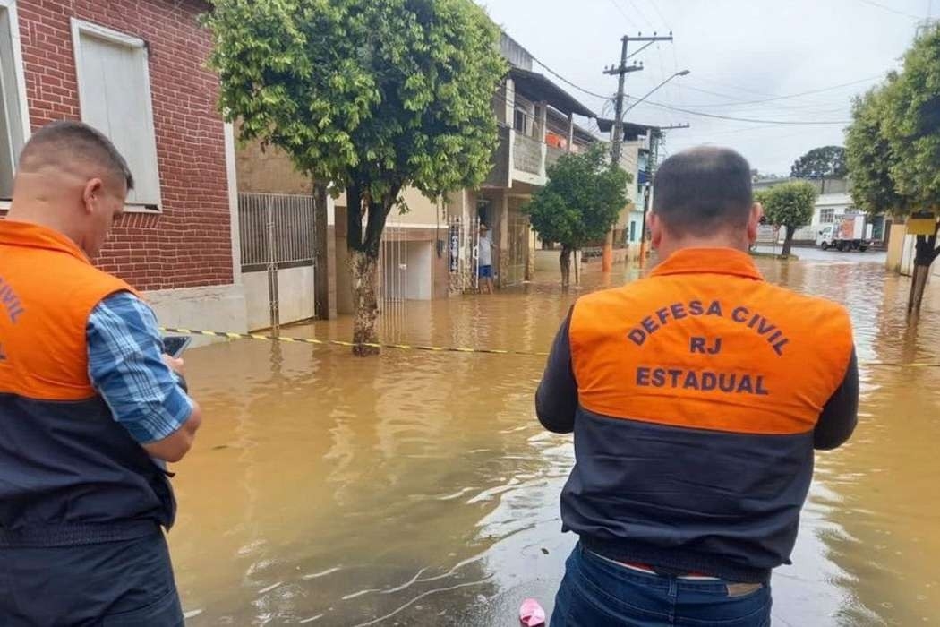 Temporal em Petrópolis, no Rio, deixa ao menos 34 mortos