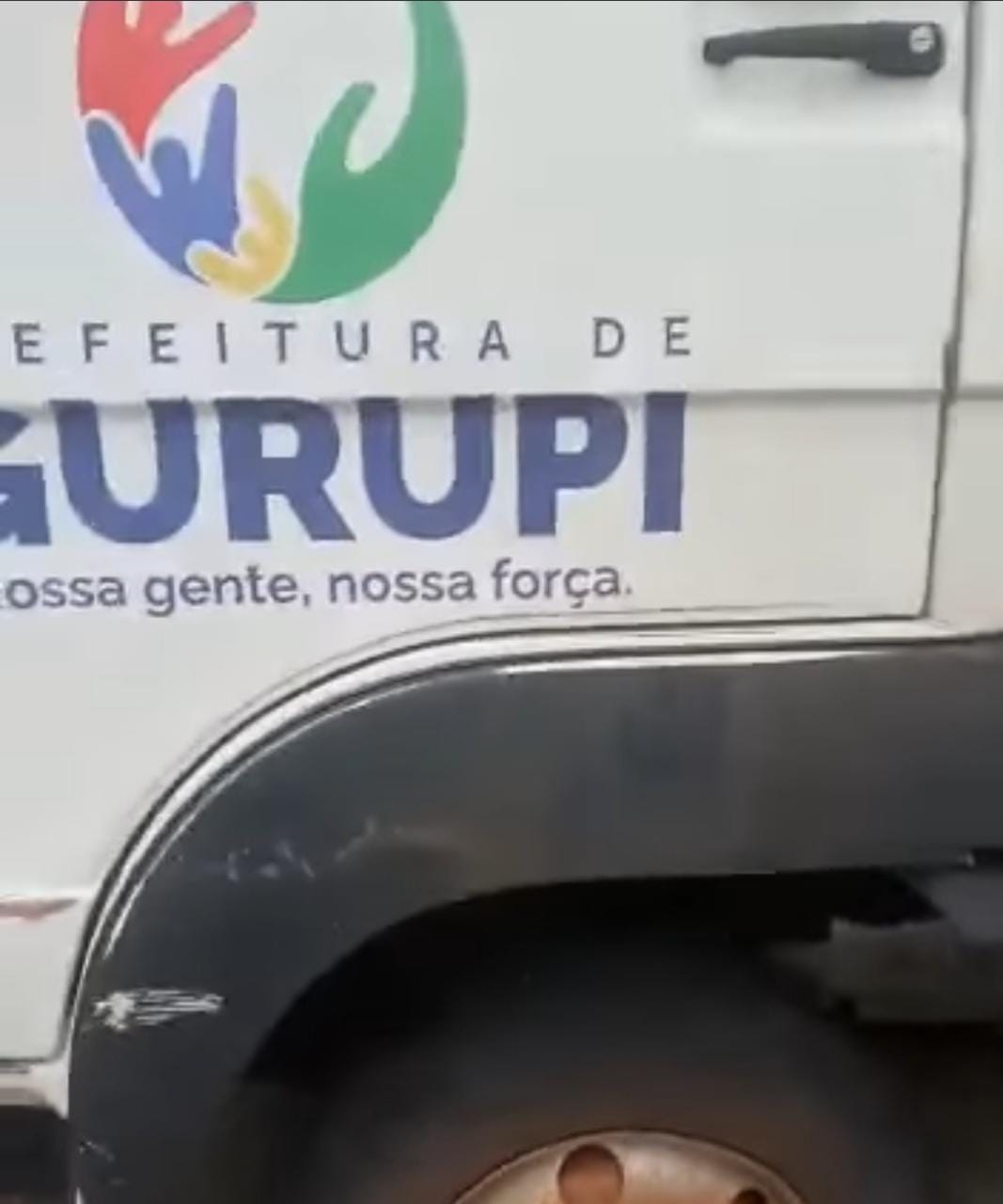 Secretário é preso após usar caminhão da prefeitura para fazer mudança