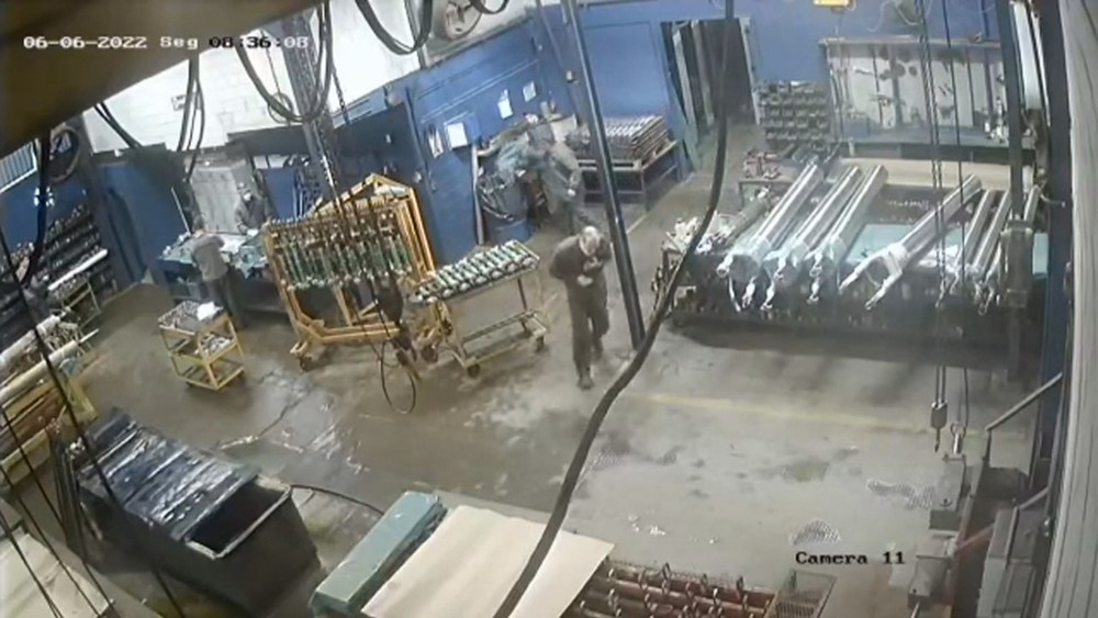 Funcionário é morto por supervisor ao tomar café fora do horário, no RS