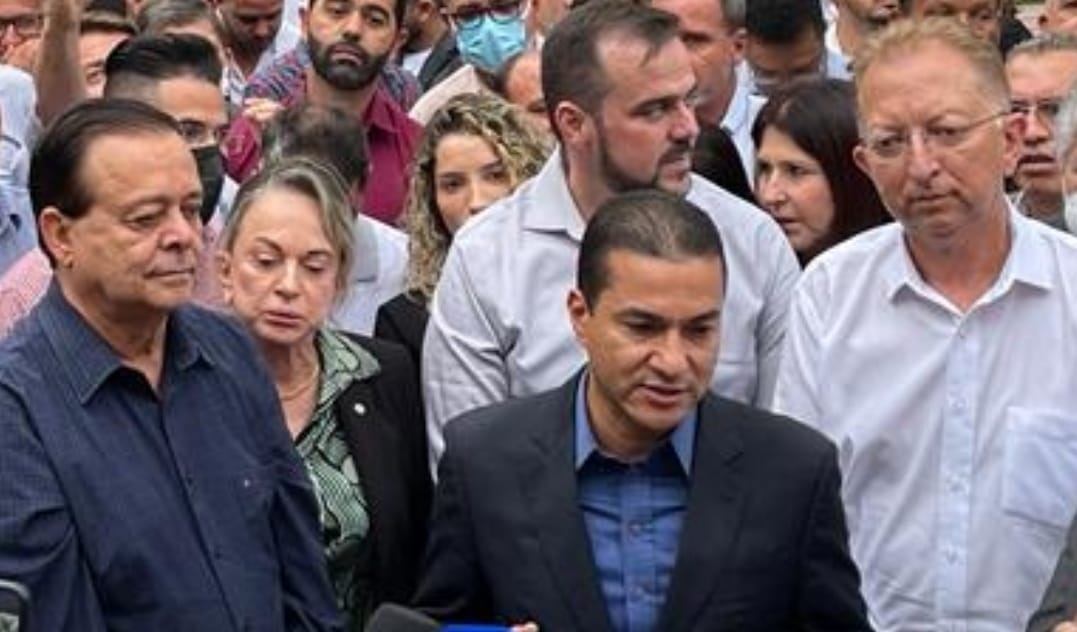 Republicanos adere a Mendanha sem respaldo  dos aliados de Caiado