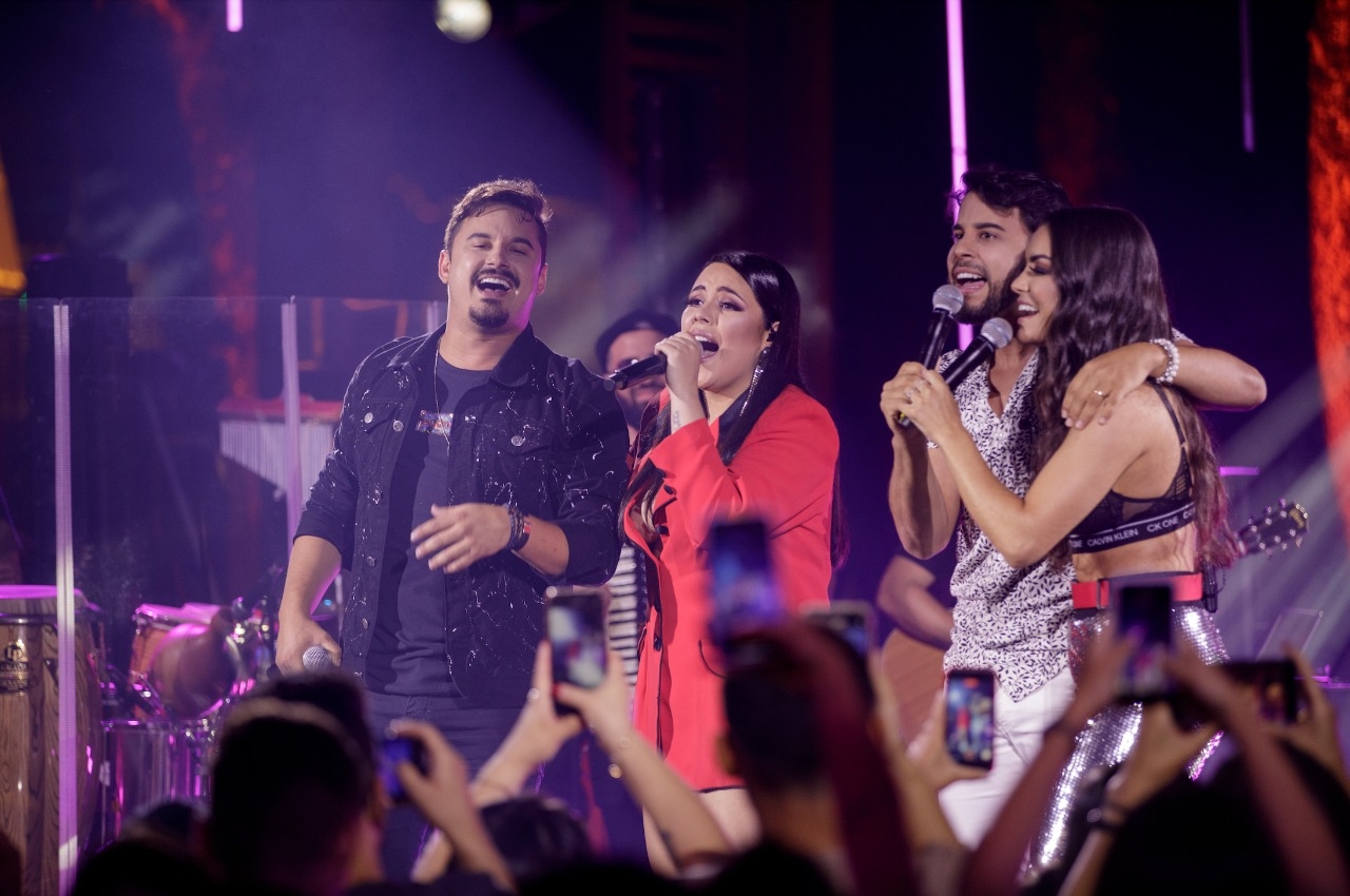 Day e Lara lançam "Dois Solteiros", com Clayton e Romário