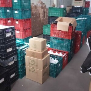 Fábrica é interditada após suspeita de adulteração de cosméticos
