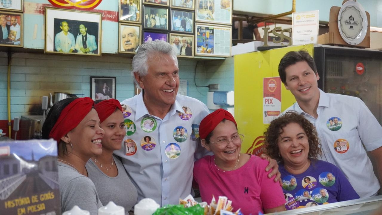 Caiado e Thelma Cruz visitam Mercado Central