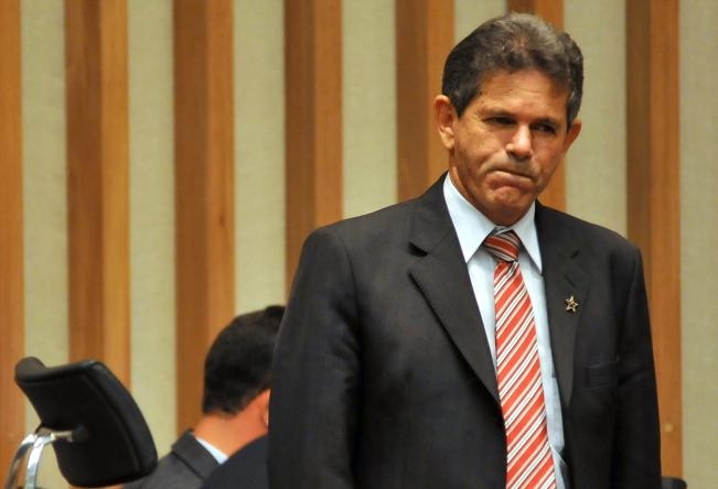 Adolescente acusa futuro senador Wilmar Lacerda de pagar sexo com lanche 