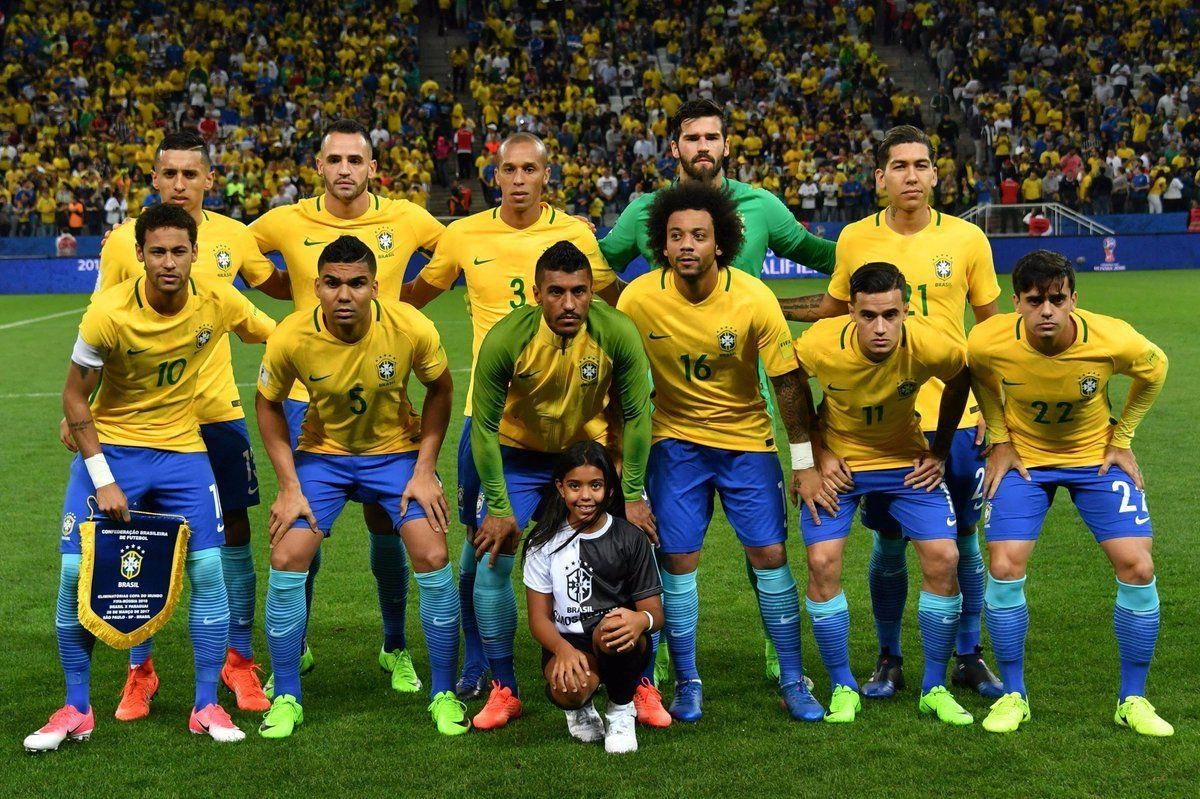 Mão de obra nacional domina mundo do futebol: 1,2 mil jogam fora do Brasil