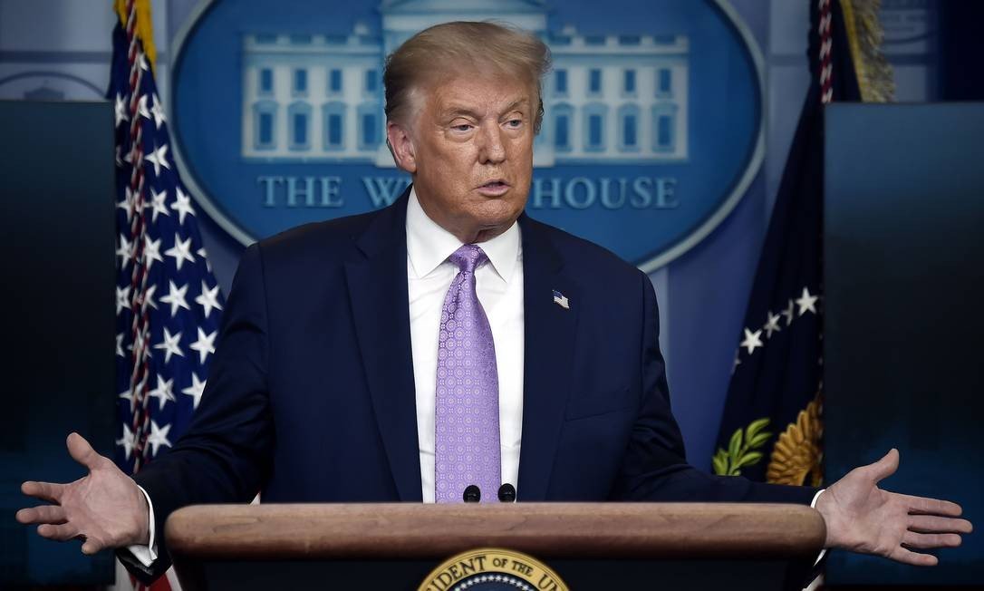 Trump manda Venezuela parar de fornecer petróleo à Rússia e China, diz TV