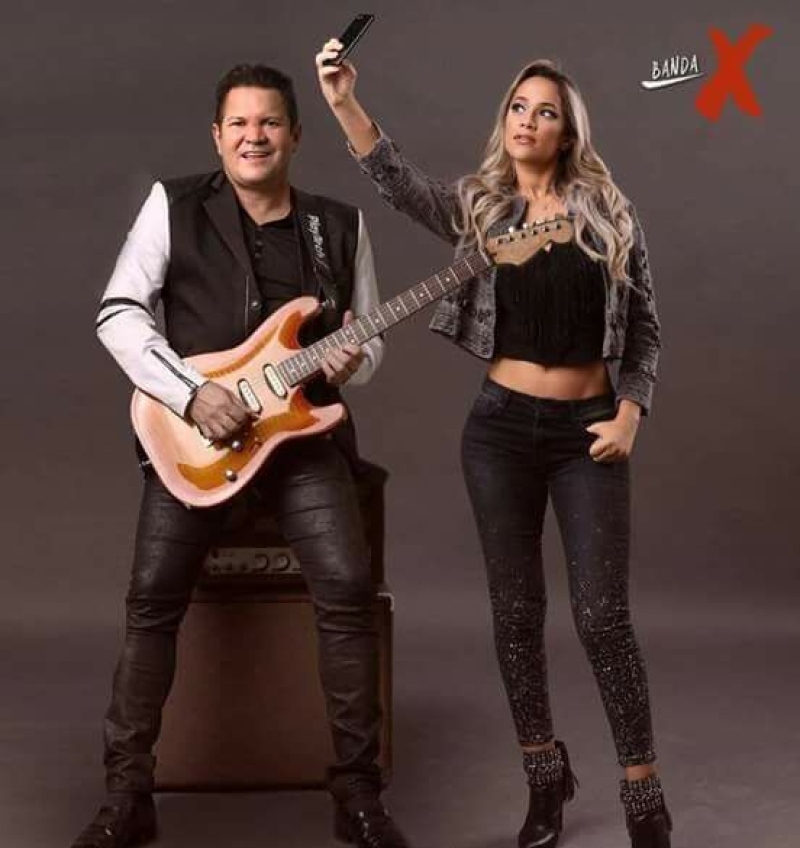 Demissão em massa devasta Banda X