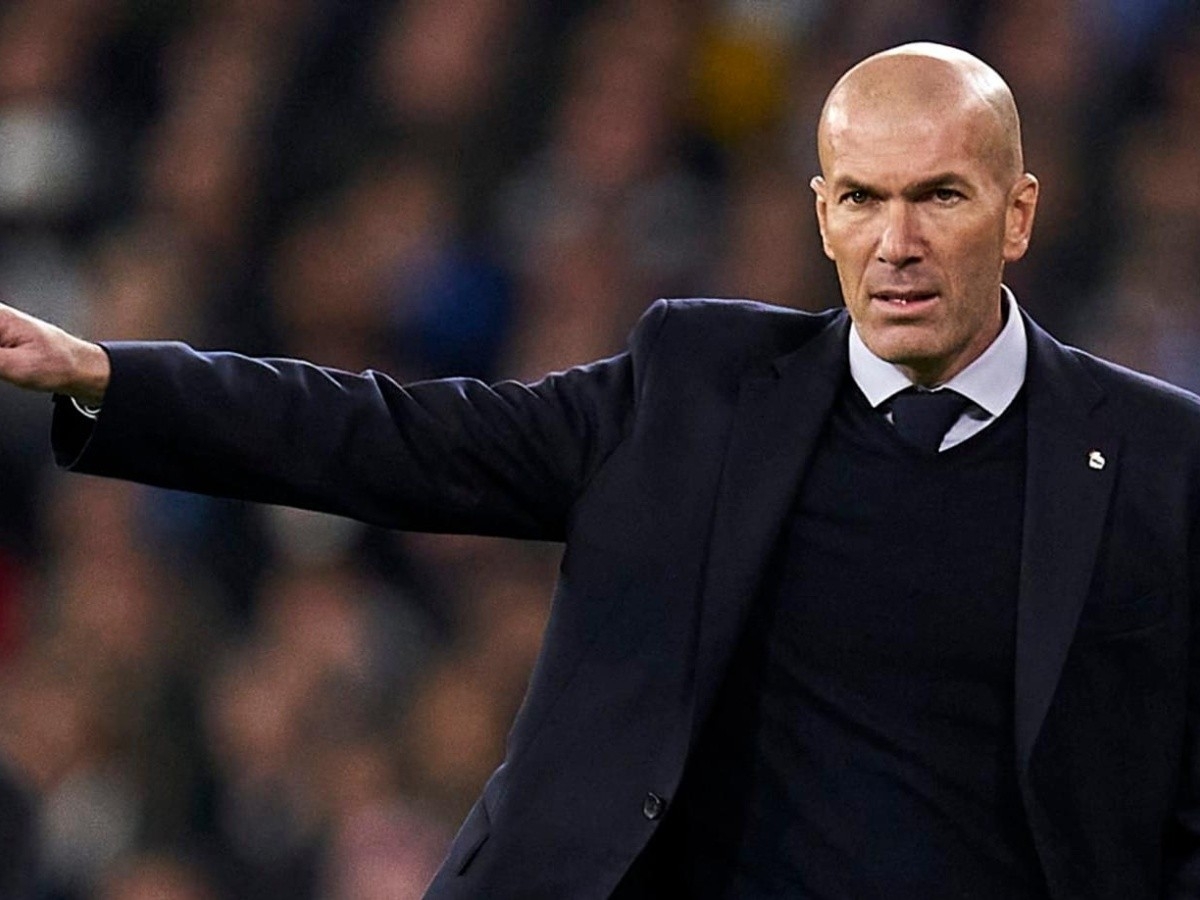 Em meio à crise no Real Madrid após vexame, Zidane testa positivo para covid-19