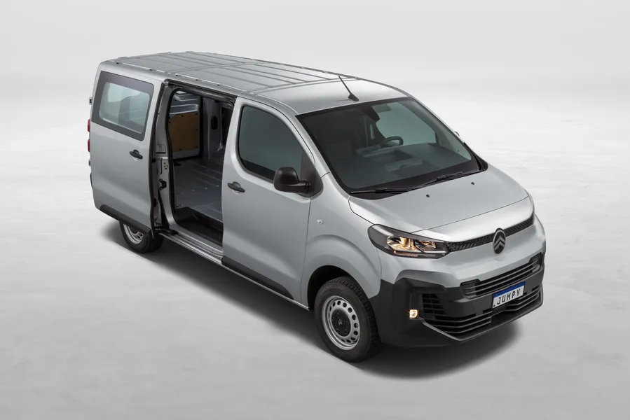 Citroën Jumpy 2025 fica mais potente e econômico com o novo motor turbodiesel