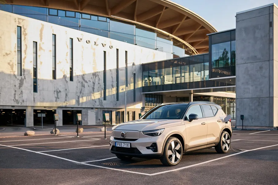Volvo C40 e XC40 trocam de nome e passam a se chamar EC40 e EX40