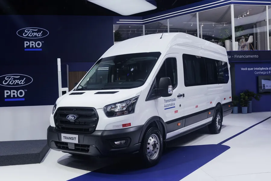 Ford lança a Transit 2026 mais tecnológica, com novas versões e preços a partir de R$ 282.900