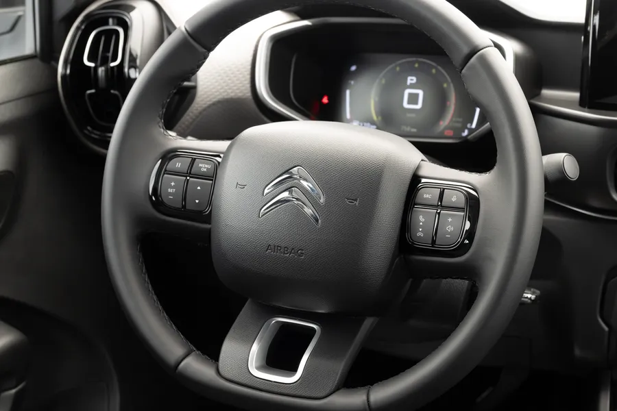 Teste: Impressões ao dirigir o Basalt, o inédito SUV estilo Coupe da Citroen