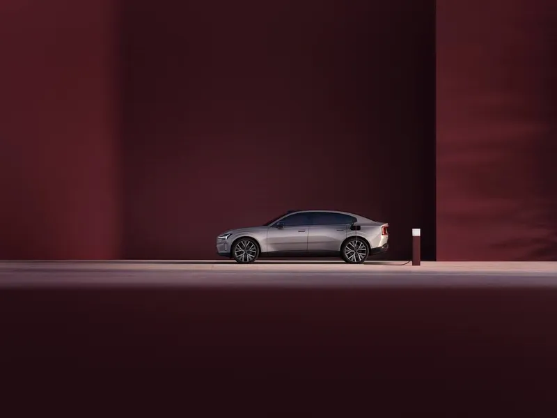 Novo Volvo ES90 chega ao Brasil em 2026 oferecendo 700 km de autonomia