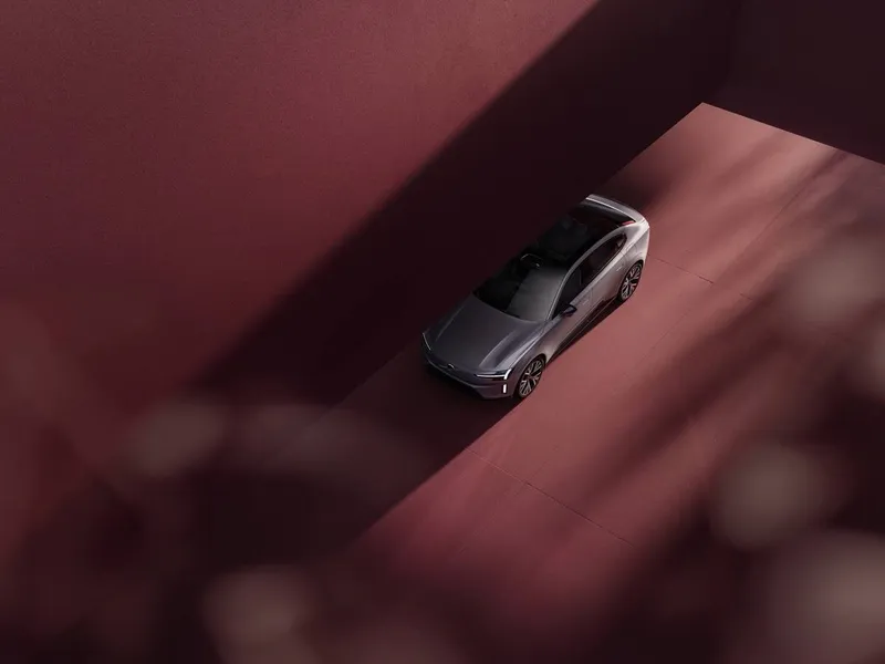 Novo Volvo ES90 chega ao Brasil em 2026 oferecendo 700 km de autonomia