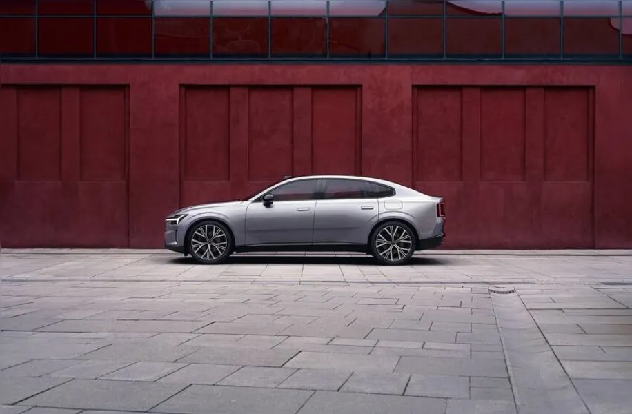 Novo Volvo ES90 chega ao Brasil em 2026 oferecendo 700 km de autonomia